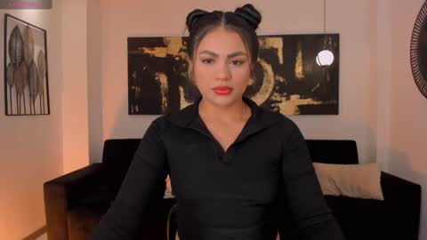 Nicole Sanz online show from March 10, 10:26 am