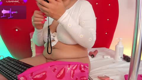 nicolette online show from January 27, 10:06 am