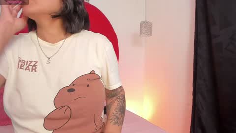 nicolette online show from January 28, 10:34 am