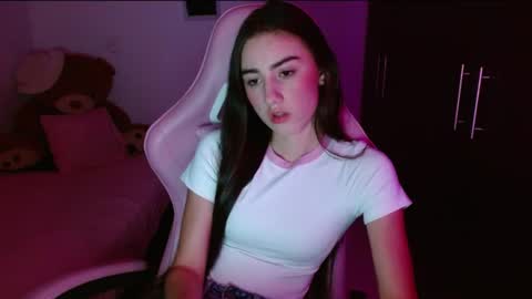 nicoll_28 online show from July 5, 1:56 am