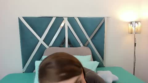 nicoll_89 online show from June 14, 12:07 pm