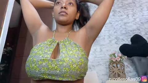nicolle4 online show from June 8, 4:29 pm