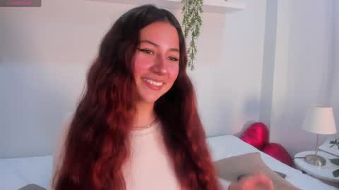 nicolle_evanss_ online show from April 21, 3:46 am
