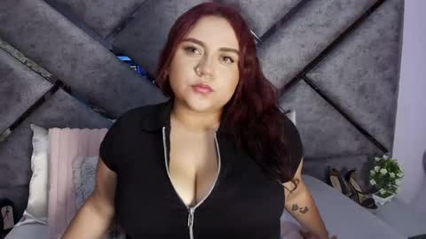 Nicolle Frox  online show from July 21, 11:23 am