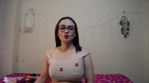 nicolle_sky online show from January 21, 5:41 pm