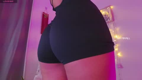Snapshot of nicolle_swt chatting on June 17, 1:08 am Nicolle online show from June 17, 1:08 am