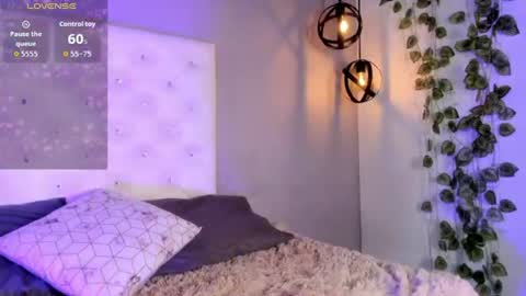 Nicolle online show from July 27, 2:13 pm