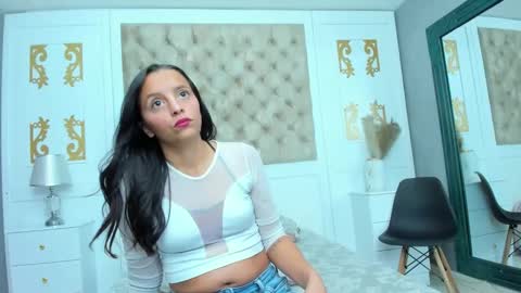 Snapshot of nicollejanes chatting on March 28, 1:54 pm Nicolle online show from March 28, 1:54 pm