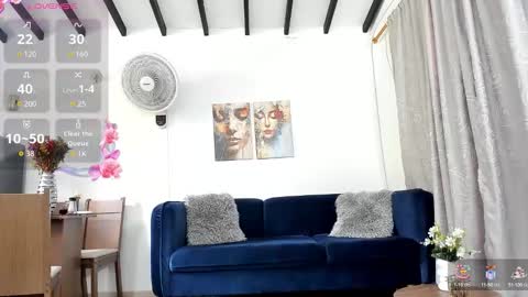 Nicolle Lima online show from October 19, 6:08 pm