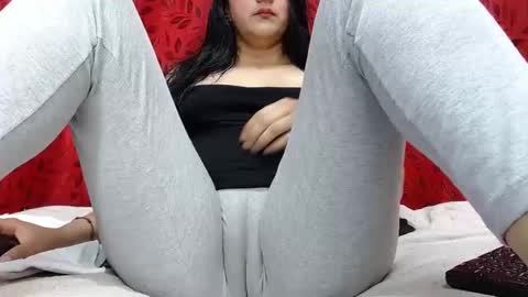 NICOLLE online show from November 4, 9:36 pm