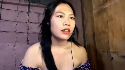 Evelyn online show from March 18, 9:12 am