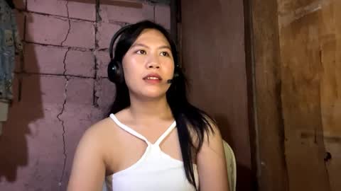 Evelyn online show from March 26, 9:26 am