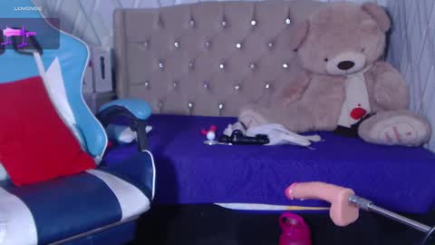 Nicolle Miley online show from January 19, 9:44 am