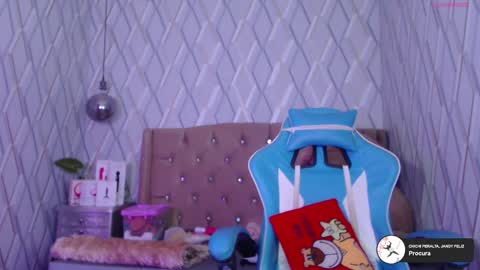 Nicolle Miley online show from March 11, 8:52 am