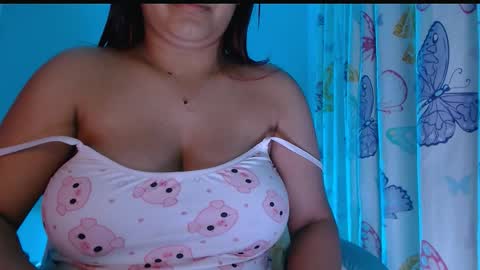 Nicolle Miley online show from March 10, 10:20 am