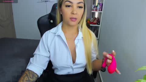 Nicol online show from October 5, 11:52 am