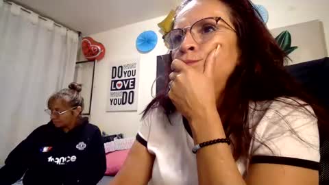 nicoltatiana_ online show from June 25, 12:43 am
