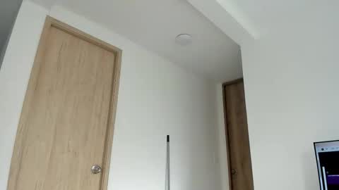 Nicol online show from January 10, 2:08 pm