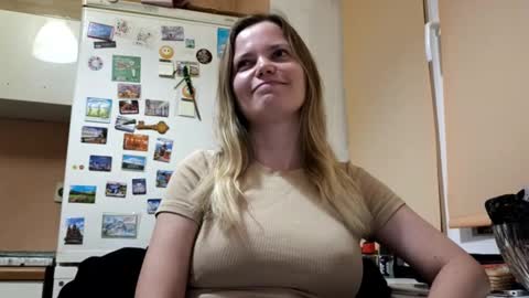 Mila online show from October 1, 3:51 pm