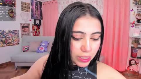 Snapshot of nidrii_07 chatting on February 13, 4:32 am 900 300 online show from February 13, 4:32 am
