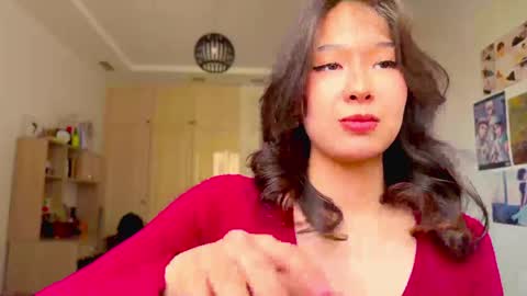 Snapshot of nievesshippey chatting on April 20, 7:44 am Hanna online show from April 20, 7:44 am