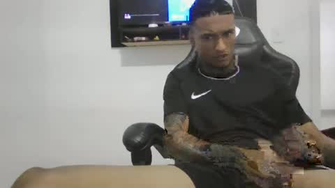 Snapshot of nigeryano22 chatting on June 15, 5:15 pm nigeryano22 online show from June 15, 5:15 pm