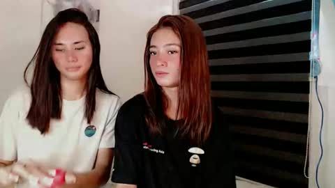 night_crystal1111 online show from June 9, 1:39 am