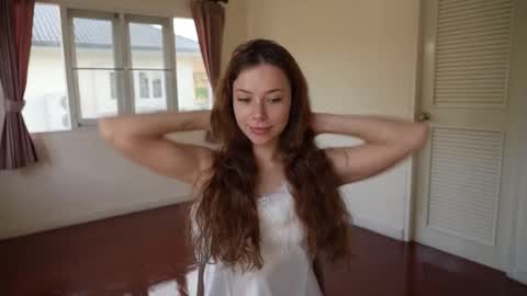 Aurora online show from November 25, 12:43 am