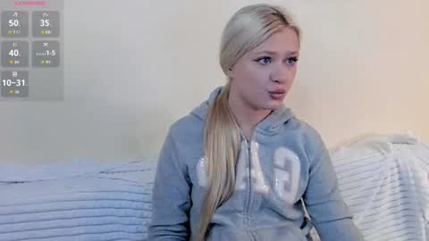 Hannah help me get 50 thumbs up online show from July 17, 5:03 am