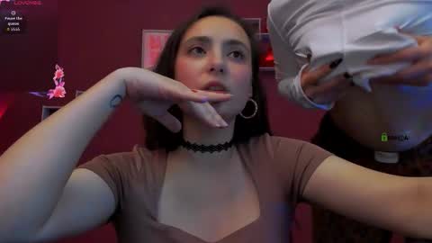 Snapshot of night_sienna chatting on February 15, 3:42 pm night_sienna online show from February 15, 3:42 pm