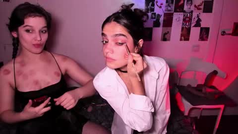 Daisy online show from November 1, 4:42 pm