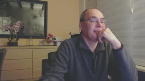 nightkeeper63 online show from February 1, 11:27 pm