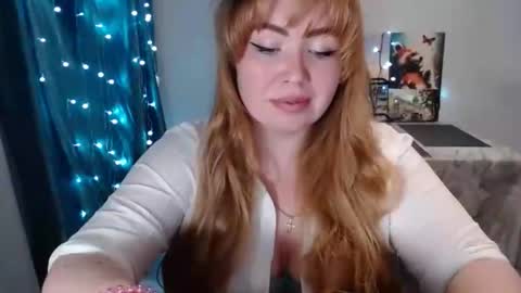 nightlaura online show from January 3, 4:37 pm