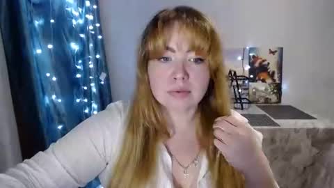 nightlaura online show from January 5, 4:38 pm
