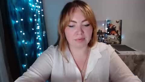 nightlaura online show from January 6, 1:42 am