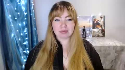 nightlaura online show from January 15, 1:45 am