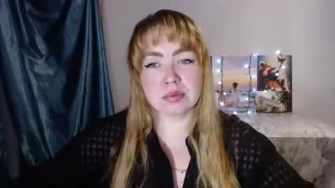 nightlaura online show from January 15, 11:40 pm