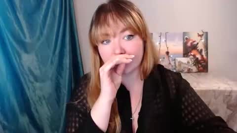 nightlaura online show from January 28, 6:05 am