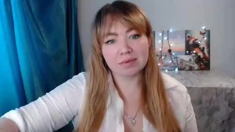 nightlaura online show from January 29, 7:25 am