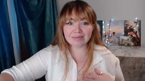 nightlaura online show from February 3, 5:40 am