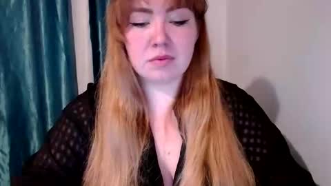 nightlaura online show from February 21, 6:15 pm