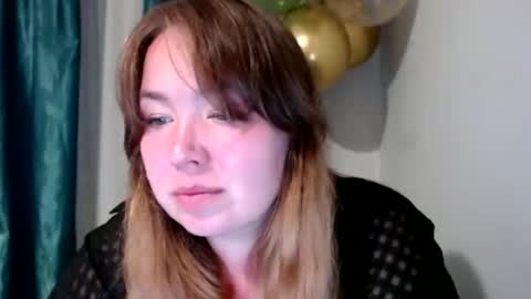nightlaura online show from September 9, 9:25 pm