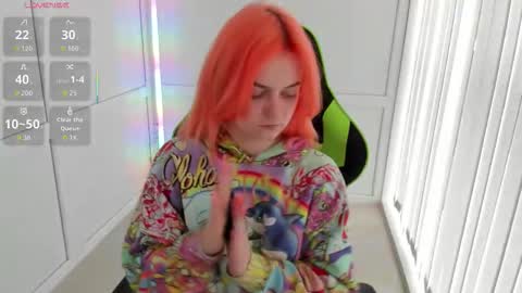 Snapshot of nightleaf_ chatting on April 6, 1:34 pm Bestie online show from April 6, 1:34 pm