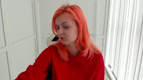 Snapshot of nightleaf_ chatting on April 13, 9:59 am Bestie online show from April 13, 9:59 am