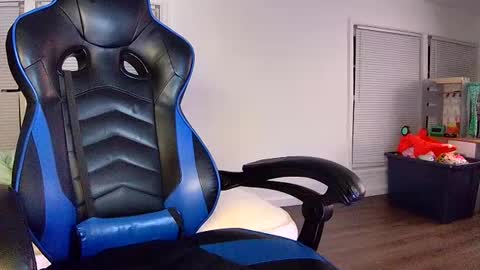 nightlifecouple online show from September 25, 4:16 am