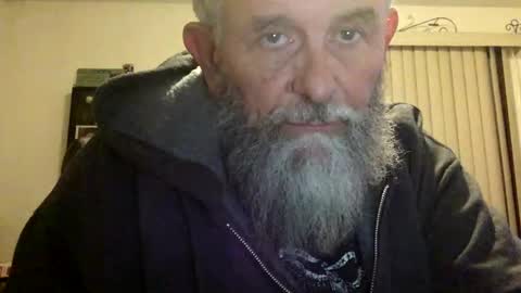 Snapshot of nightmoves1970 chatting on November 3, 4:25 am nightmoves1970 online show from November 3, 4:25 am