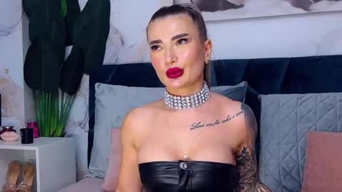 Iris online show from December 5, 9:29 am