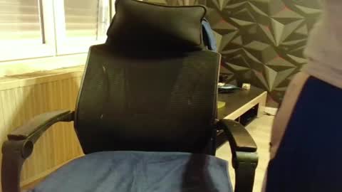 niglo620 online show from April 20, 1:36 pm