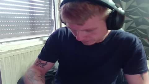 Snapshot of niglo620 chatting on June 2, 12:07 pm niglo620 online show from June 2, 12:07 pm