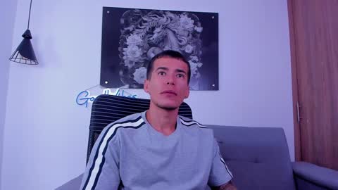 Niick online show from February 1, 2:16 am